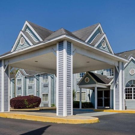 Motel 6-Mobile, Al Tillmans Corner Exterior photo
