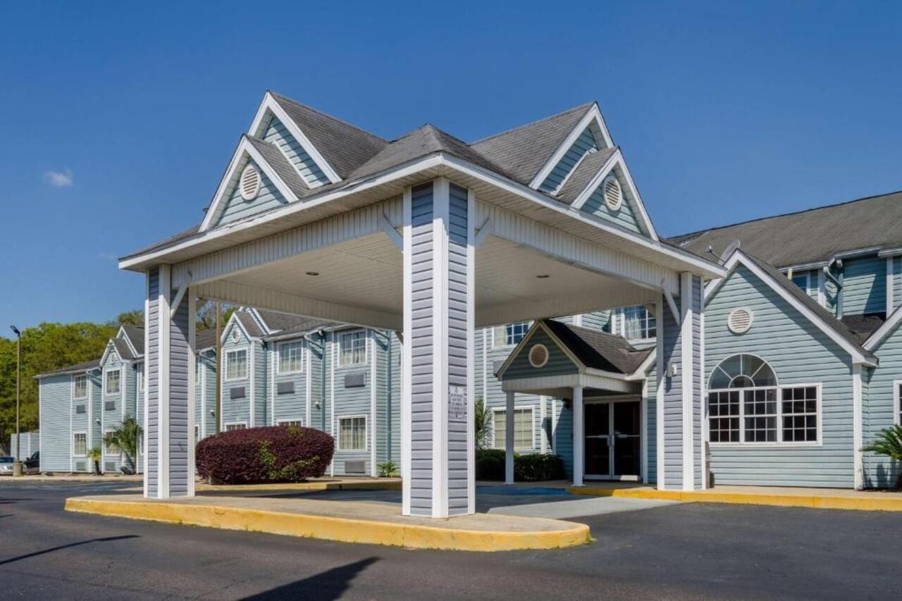 Motel 6-Mobile, Al Tillmans Corner Exterior photo