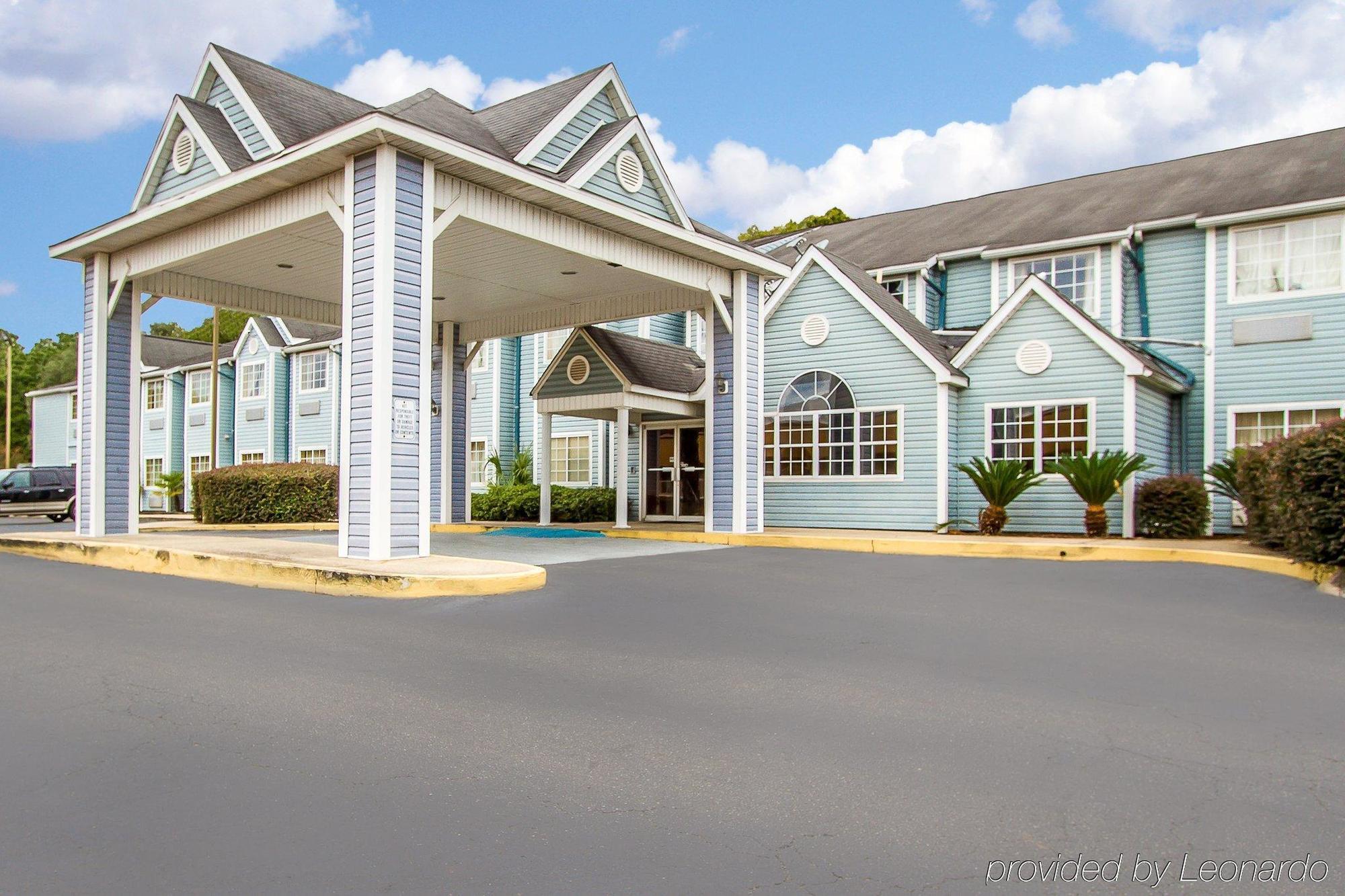 Motel 6-Mobile, Al Tillmans Corner Exterior photo
