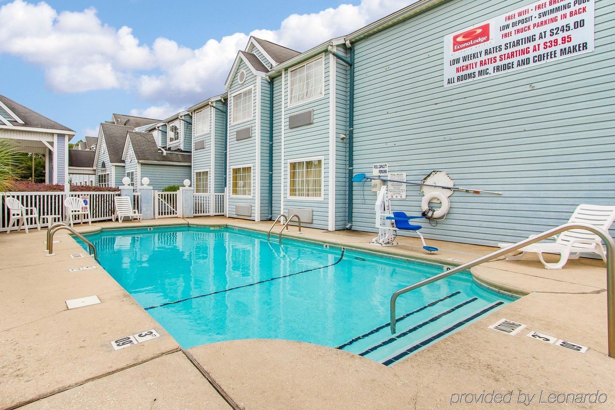 Motel 6-Mobile, Al Tillmans Corner Exterior photo