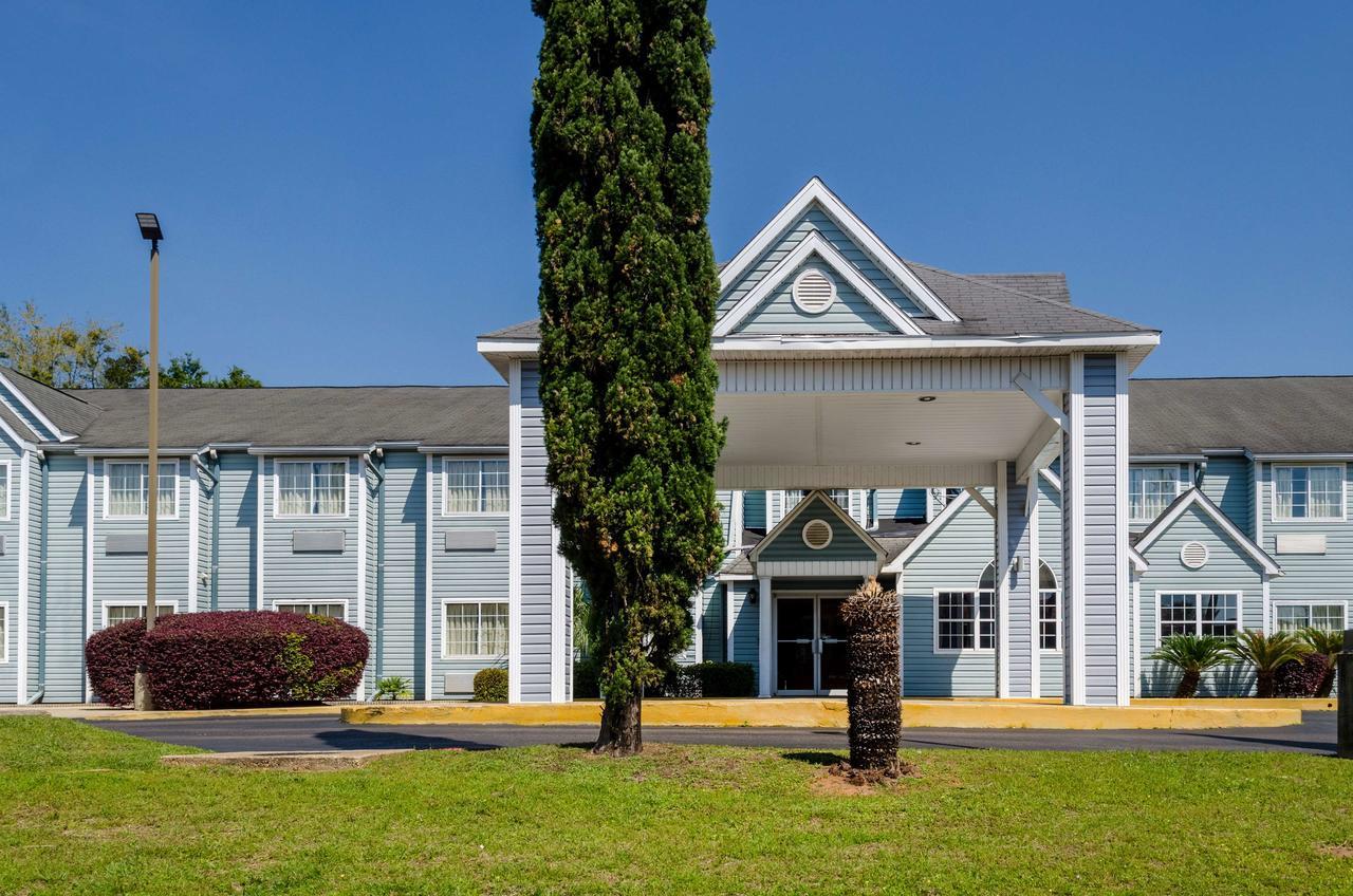 Motel 6-Mobile, Al Tillmans Corner Exterior photo