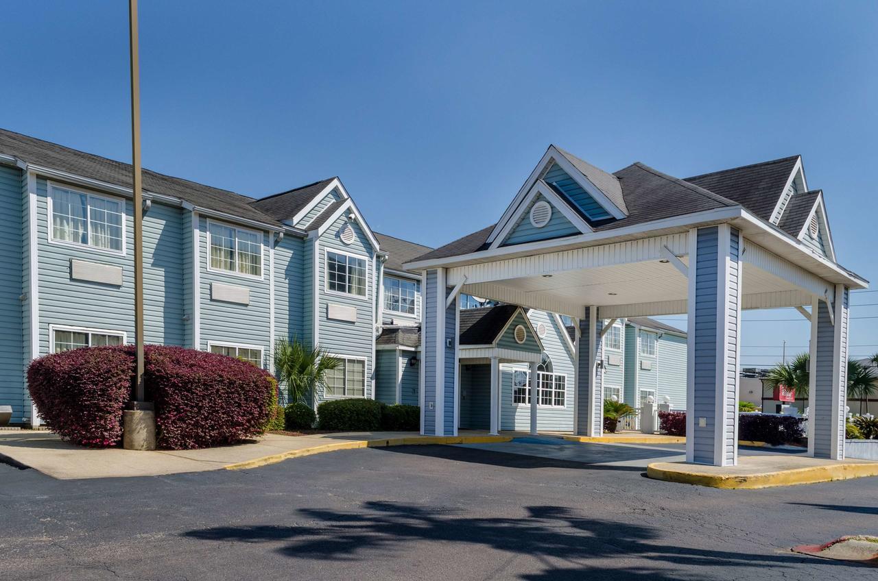 Motel 6-Mobile, Al Tillmans Corner Exterior photo